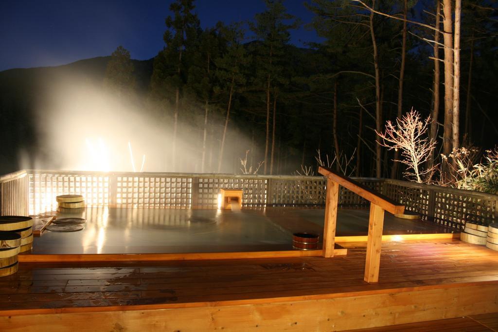 Tokonamiso Hotel Nagiso Buitenkant foto