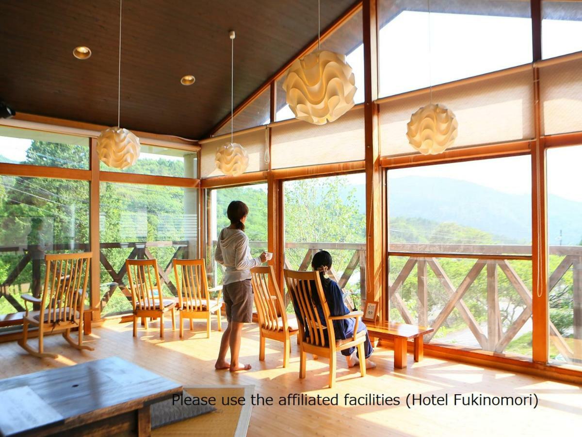 Tokonamiso Hotel Nagiso Buitenkant foto